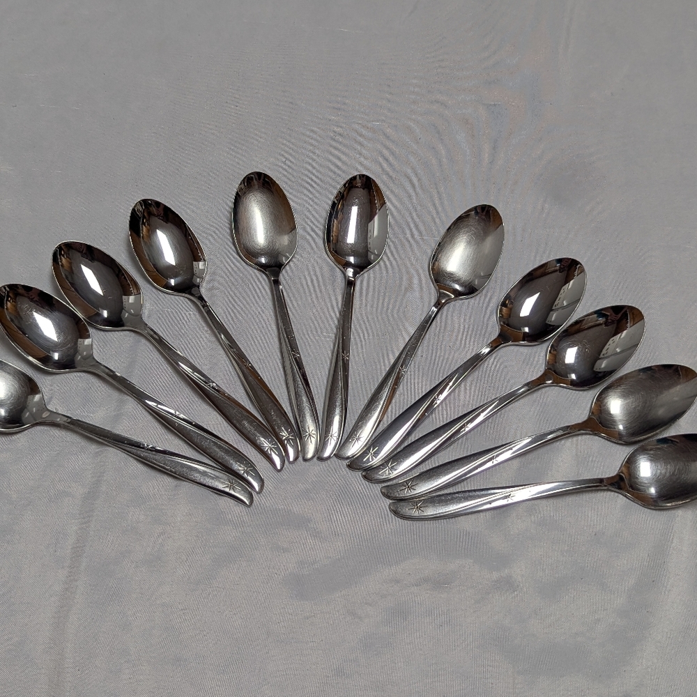 Set Of 11 Oneida Community Twin Star Tea Spoons MCM Vintage Atomic Stainless